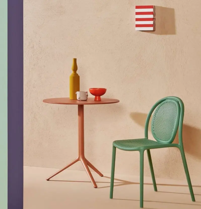 Mobilier d’extérieur moderne et résistant