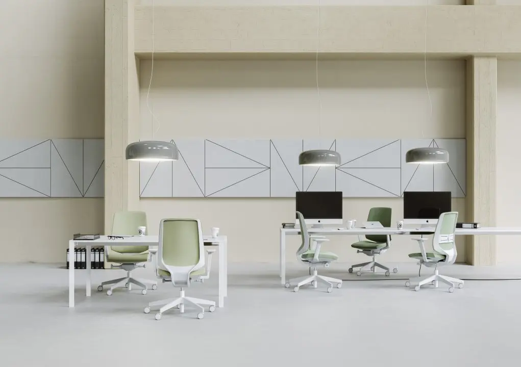 Siège ergonomique Profim, design moderne, soutien lombaire ajustable et assise confortable, idéal pour les espaces de travail professionnels